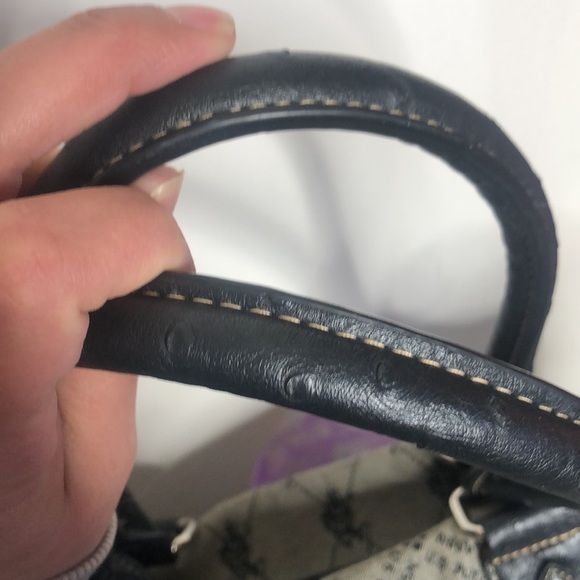 U.S. Polo Assn. grey and black leather hand bag - Picture 4 of 10